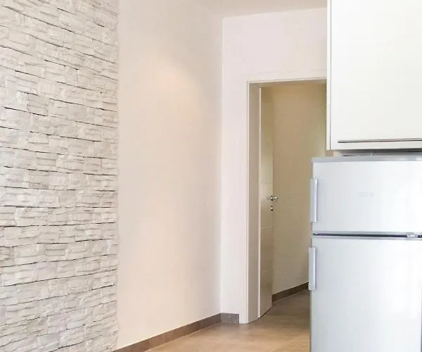 Apartment 10304c